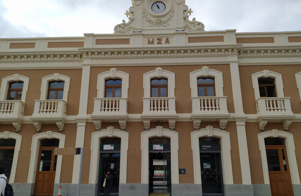 Renfe programa autobuses accesibles para la línea de Cercanías entre Murcia, Lorca y Águilas